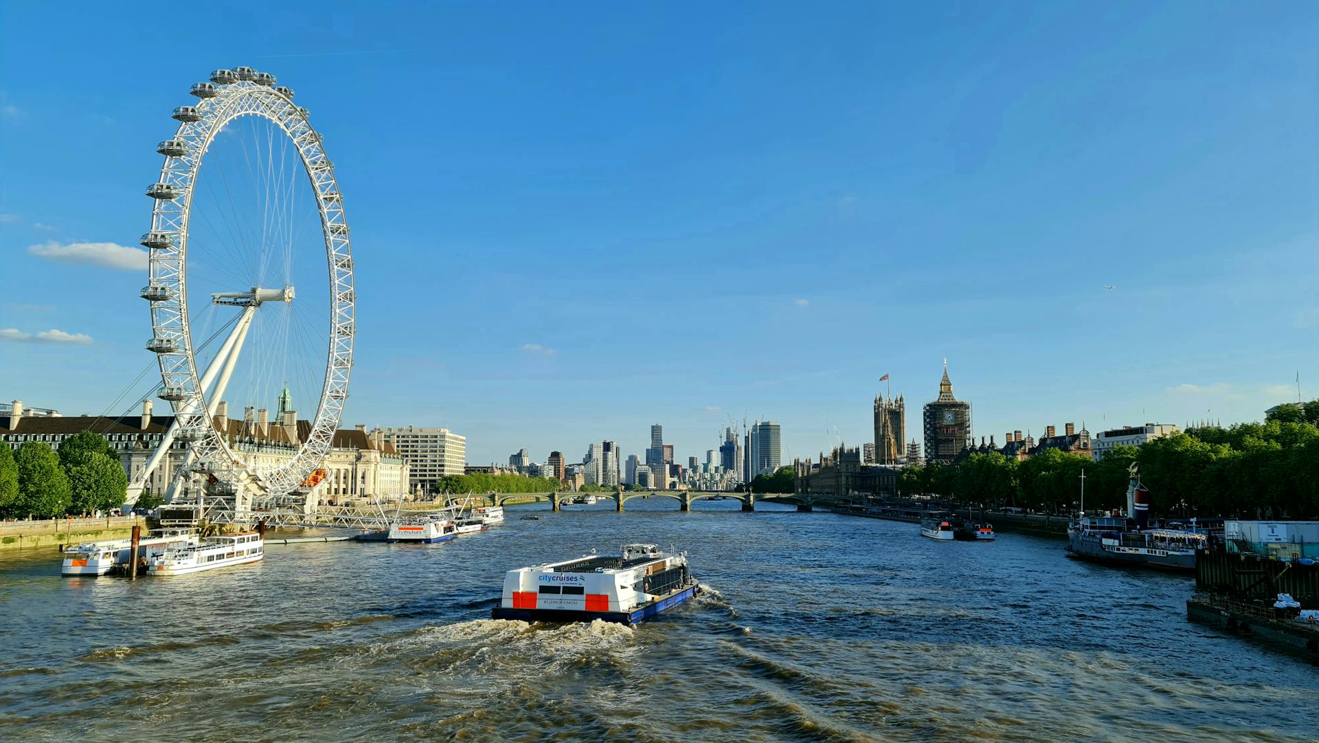 London river boats