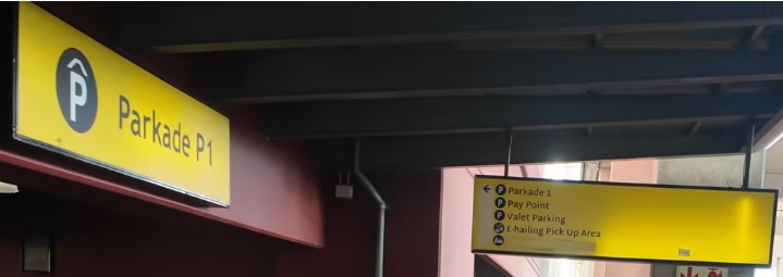 E-hailing Pick Up Area at Cape Town Airport leading to Parkade 1